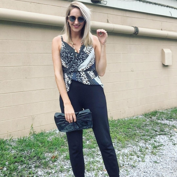 🎉SALE HP🎉Cabi Crossover Cami - Picture 2 of 7